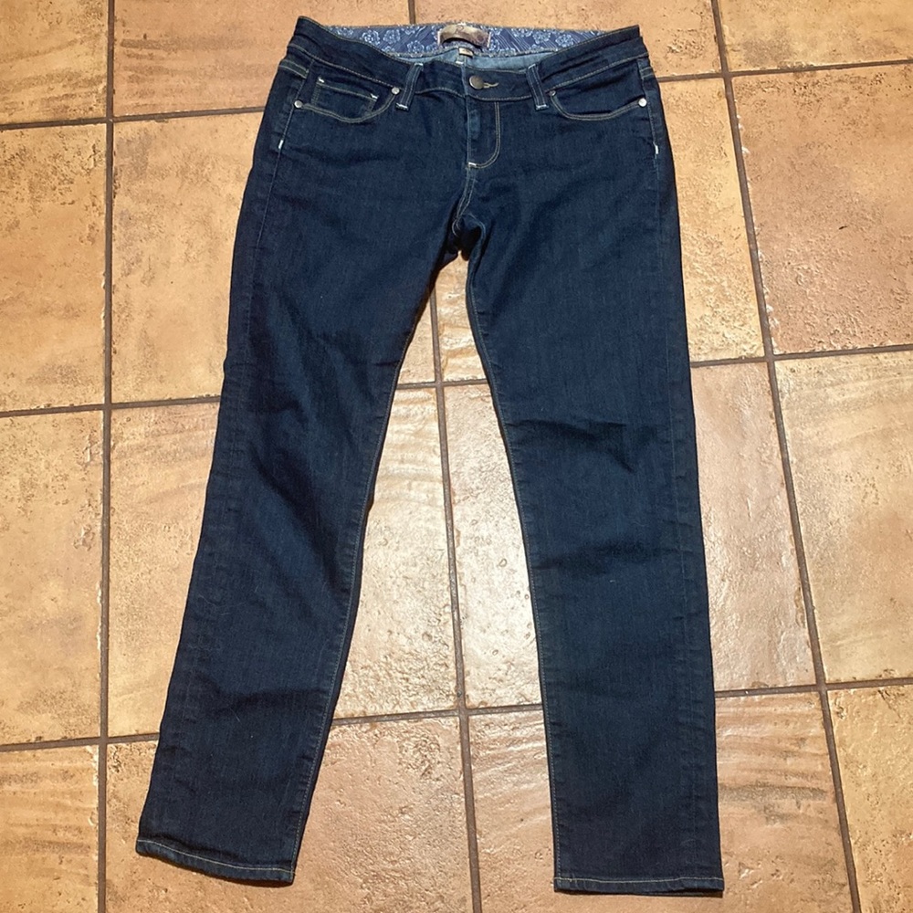 🌹Paige Dark Wash Blue Denim  Jeans Women’s 6/39 Stretch Comfort